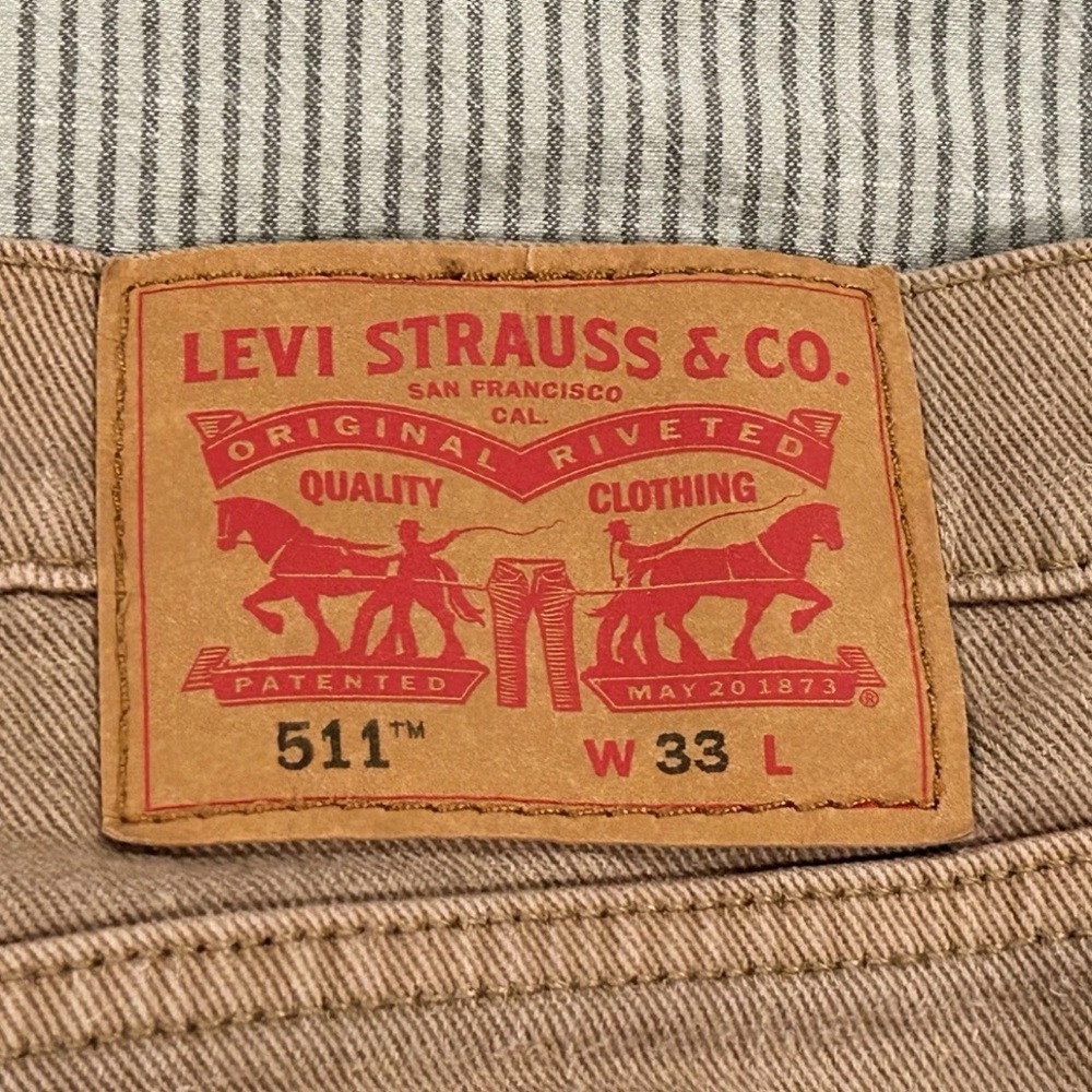 Vintage (Y2K Era) Levi's 511 Men’s Slim Fit Cut Off Denim Shorts Khaki - 33W - Picture 3 of 3